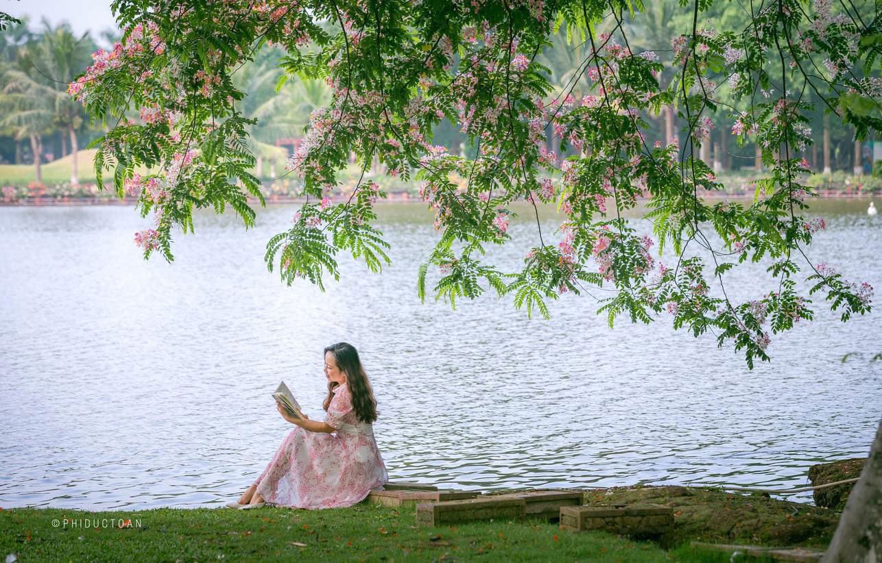 “Đi đến nơi có gió” là tên một bộ phim healing – chữa lành, đã chinh phục người xem toàn cầu và trở thành một trending sống mới của người trẻ đô thị.